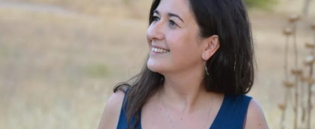 Laura Honrubia: Canzoni che rompono il silenzio e lottano contro l’ingiustizia